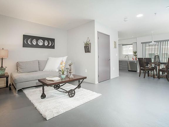 5th image of 742 S Westlake Ave APT 201