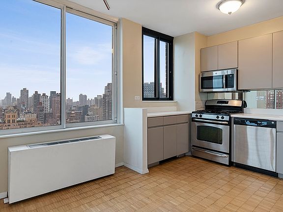 5th image of 304 E 65th St APT 30A