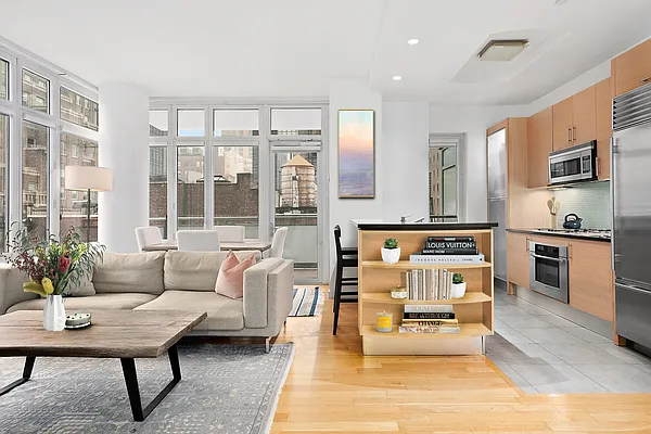 Sold by Douglas Elliman | media 24