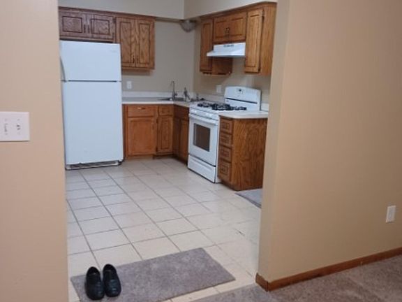 5th image of 9320-22 Ryan Pl