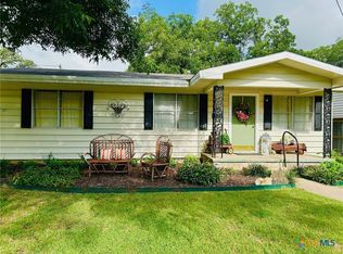410 S 6th St, Gatesville, TX 76528