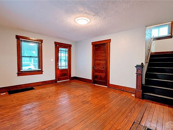4th image of 516 South St