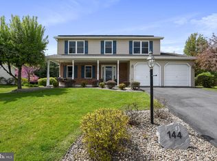 144 Martel Cir, Dillsburg, PA 17019