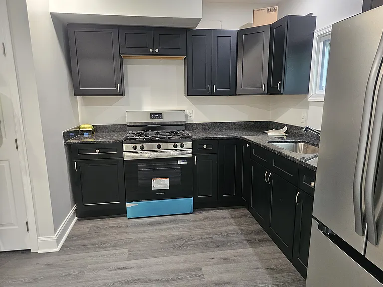 56 Buttonwood Ave — Photo 3