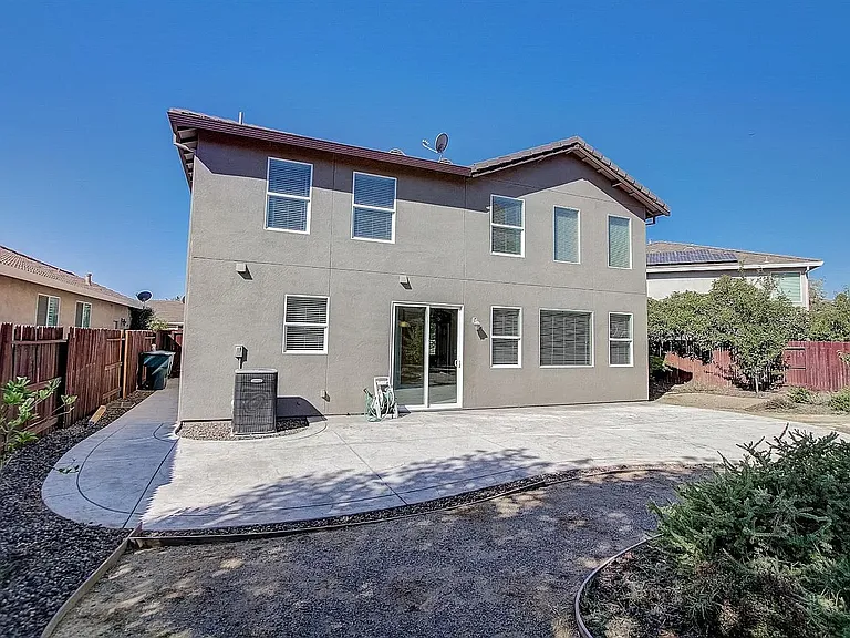 1366 Rawlings Ln — Photo 25