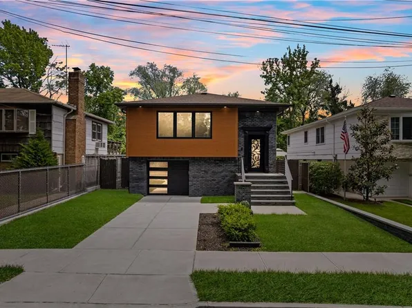 164 N Railroad St, Staten Island, NY 10312