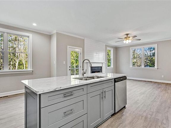 5th image of 5 Wilson Dr
