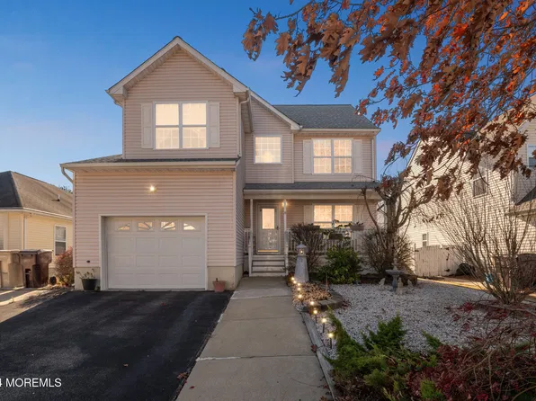 18 Lena Court, Bayville, NJ 08721
