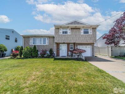 49 Charlotte St, Carteret, NJ, 07008