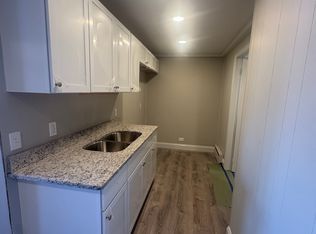 39 Easton Rd APT B, Nazareth, PA 18064