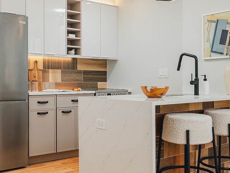 1st image of 2112 Avenue P #306