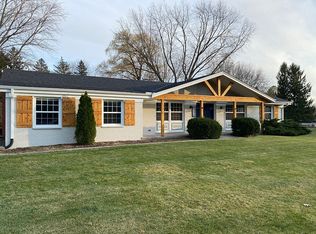 6270 Parkview Rd, Greendale, WI 53129