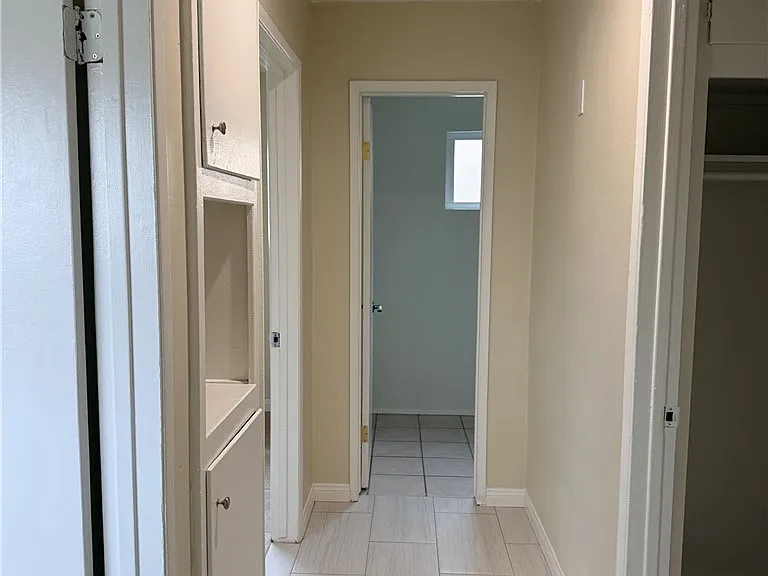 4224 1/2 La Rica Ave — Photo 8