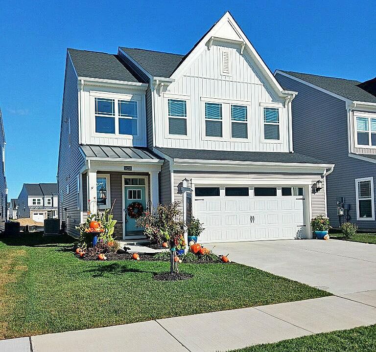 1st image of 34226 Graham Cir