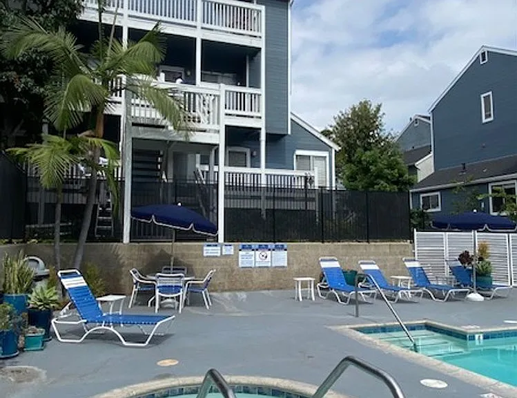 The Grand Terrace Apartments — Photo 4