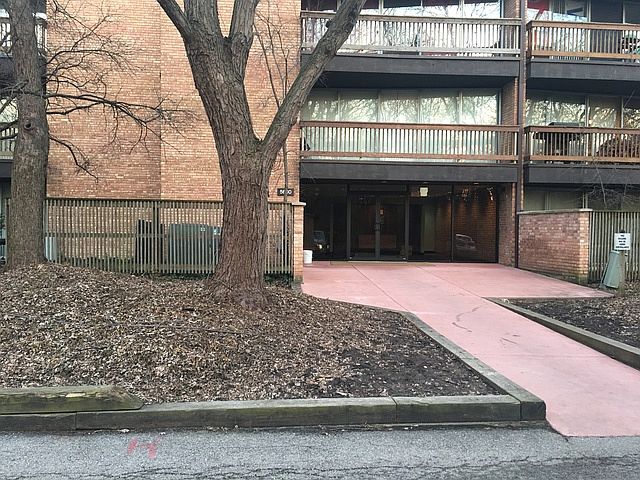1st image of 5600 Hillcrest Ln APT 1F