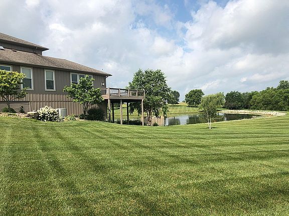 5th image of 10104 Meadow Lake Cir