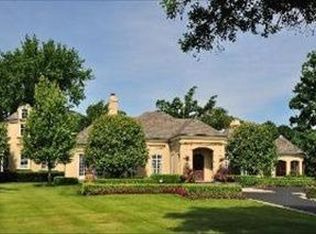 780 Lake Rd, Lake Forest, IL 60045