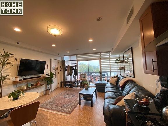3rd image of 105 15th St #5L