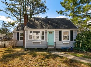 14 Jackson St, Plymouth, MA 02360