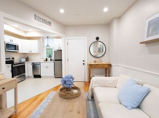 44 Washington St #C, Newburyport, MA 01950