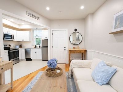 44 Washington St #C, Newburyport, MA, 01950
