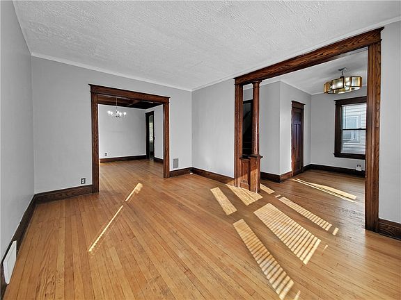 4th image of 546 Magee Ave