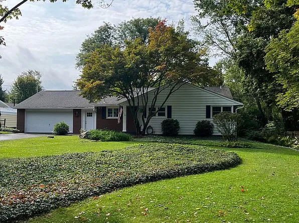 4576 Eckhardt Rd, Eden, NY 14057