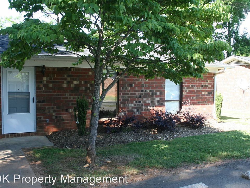 1st image of 102 Heritage Dr APT A