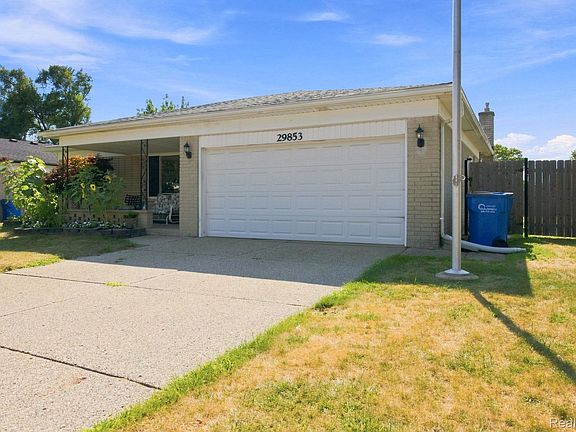 4th image of 29853 Ohmer Dr