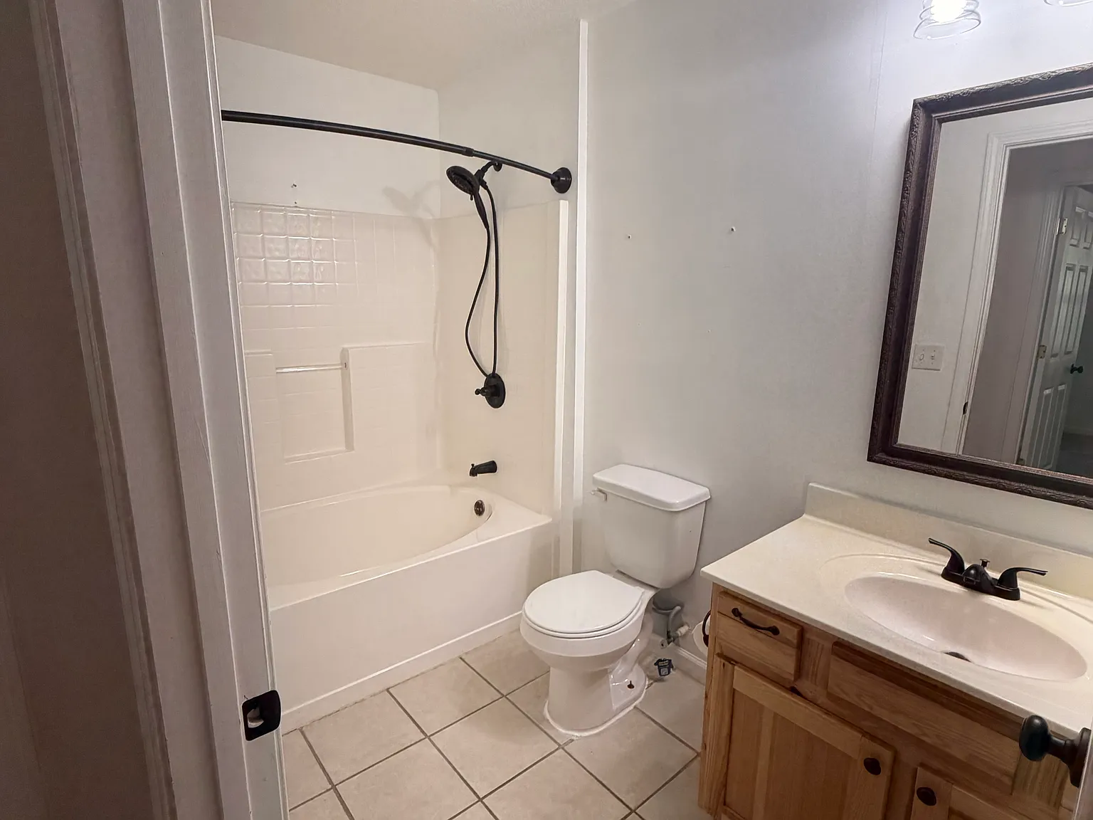 4 bed, 1832 sqft, $2,300 — Photo 4