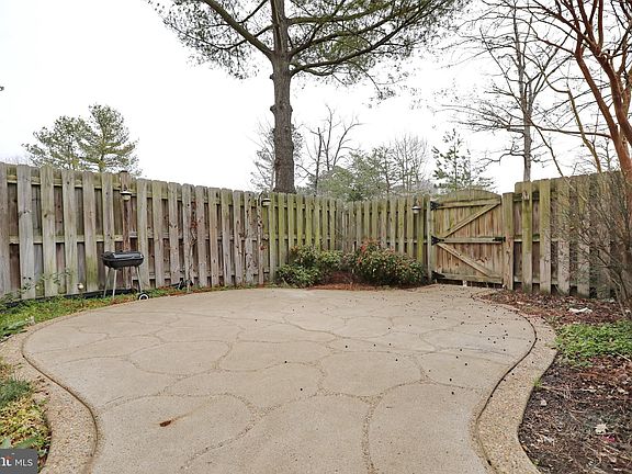 2nd image of 5149 Mallards Landing Dr