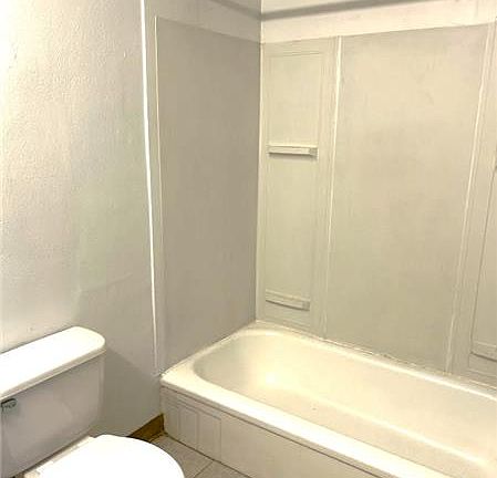 4th image of 2518 Sunset Blvd APT 01