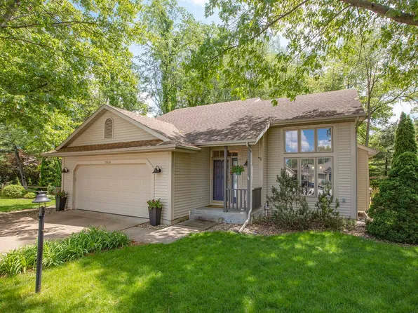 53212 Fiddlehead Ct, South Bend, IN 46637