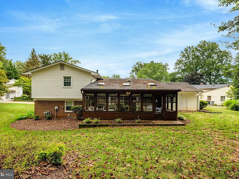615 Kearney Ct SW — Photo 45