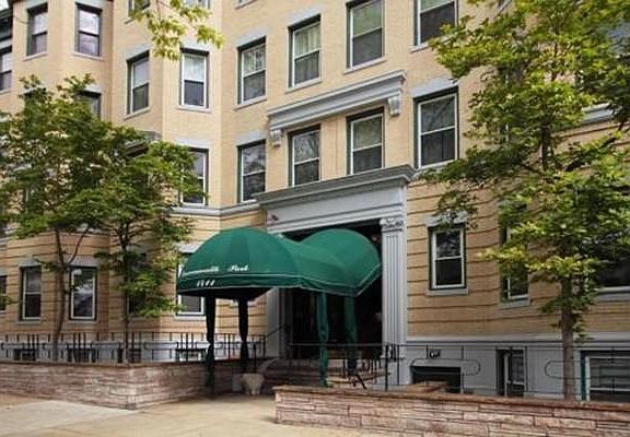 2nd image of 1411 Commonwealth Ave APT 202