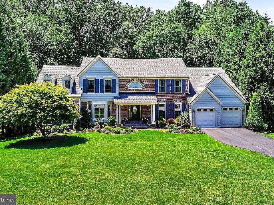 1st image of 208 Rhineforte Dr