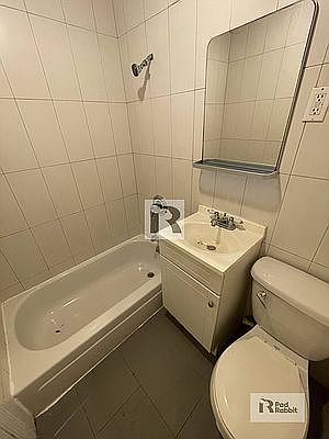 5th image of 707 Sterling Pl APT 4B