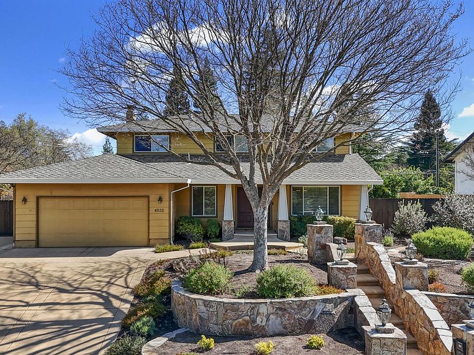 1st image of 4932 Hollycrest Way