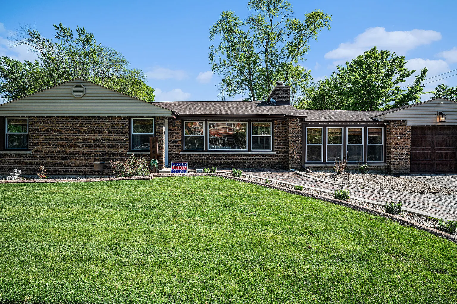 2441 Clyde St photo 1