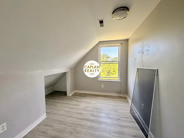 48 Blohm St #3 — Photo 7