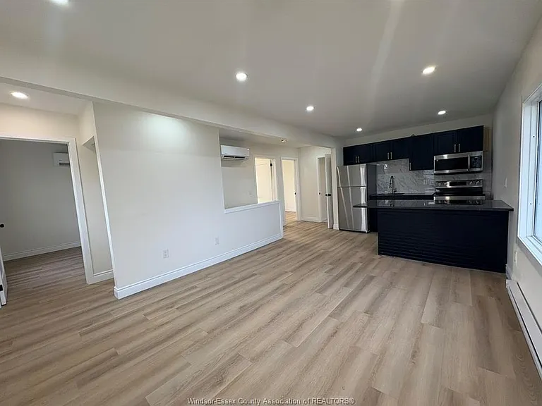 191 Marentette Ave #2 — Photo 2