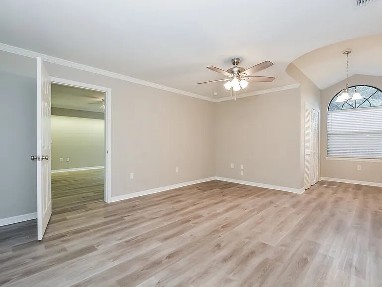 51 Dogwood Ln — Photo 6