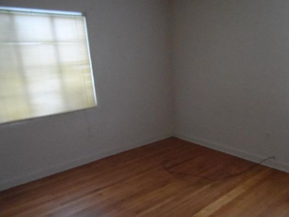3rd image of 500 W Harvard St