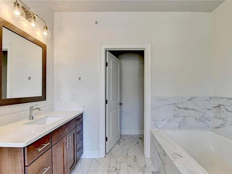 341 Bailey Walk — Photo 51