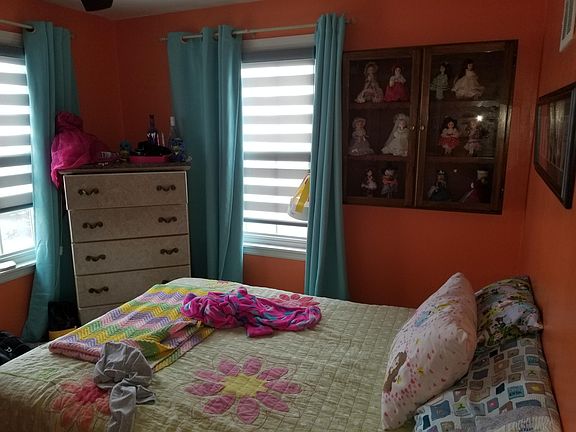 3rd image of 5059 N Kent Ave