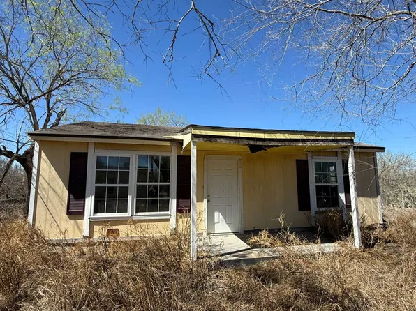 6248 Ramirez St, Realitos, TX 78376