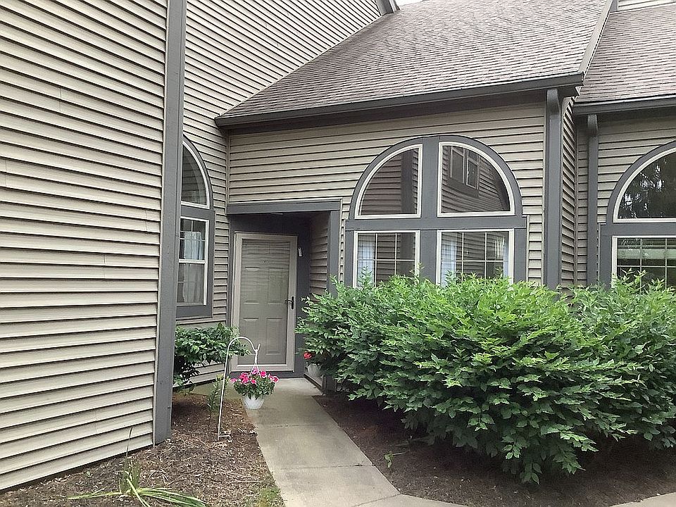 1st image of 115 S Bayshore Dr #2