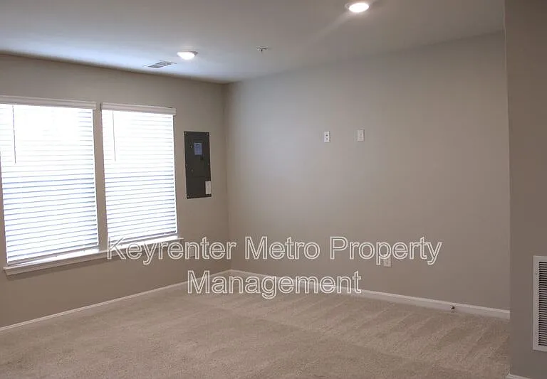 9818 Ruby Lockhart Blvd — Photo 4