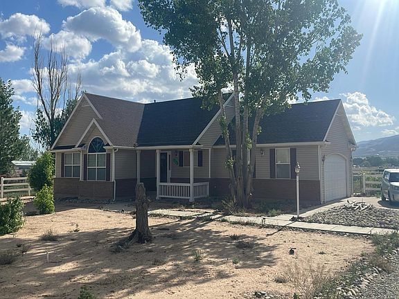 2nd image of 4212 N Quarterhorse Dr